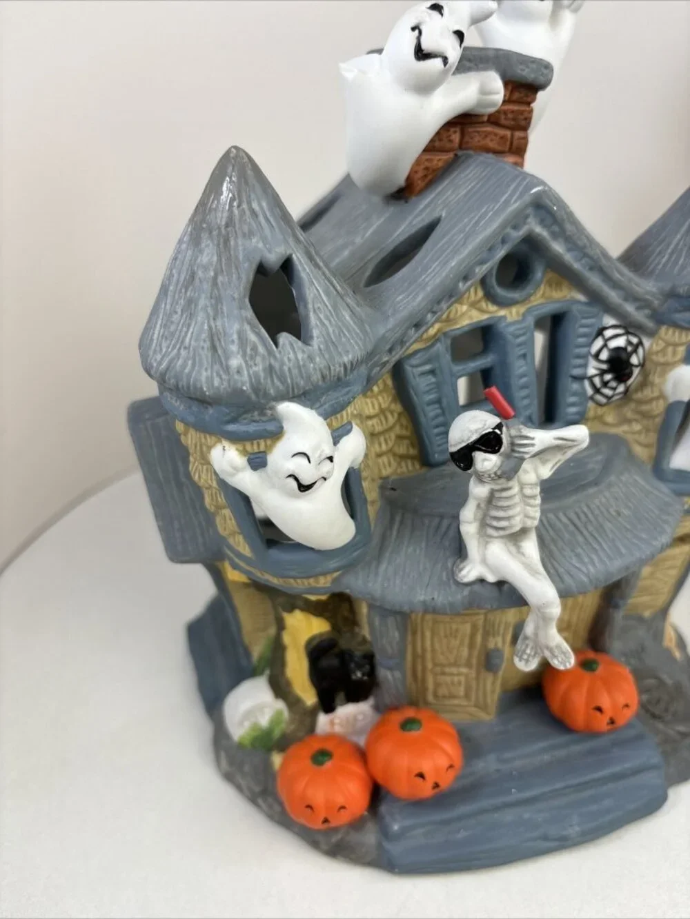 VTG PartyLite Halloween Ceramic Haunted Tealight House Candle Holder P7311